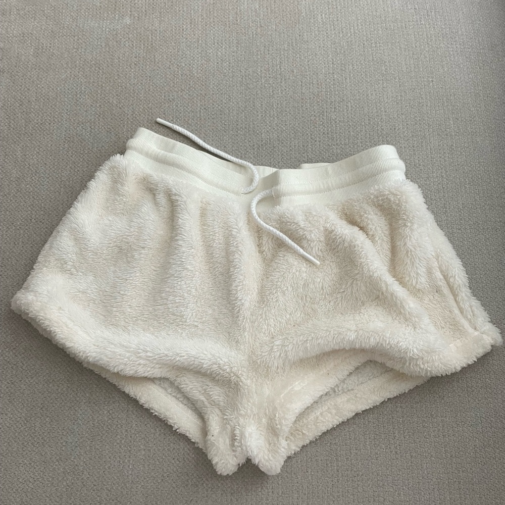 F21 fluffy shorts